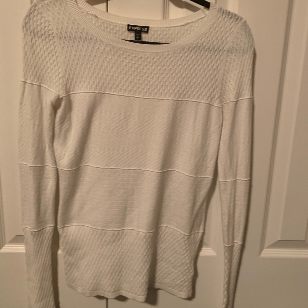 EUC Super Stretchy & Flattering Textured Sweater🚭